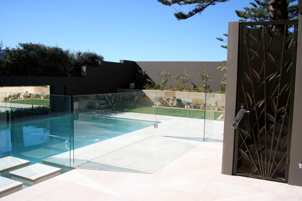 Pool balustrades
